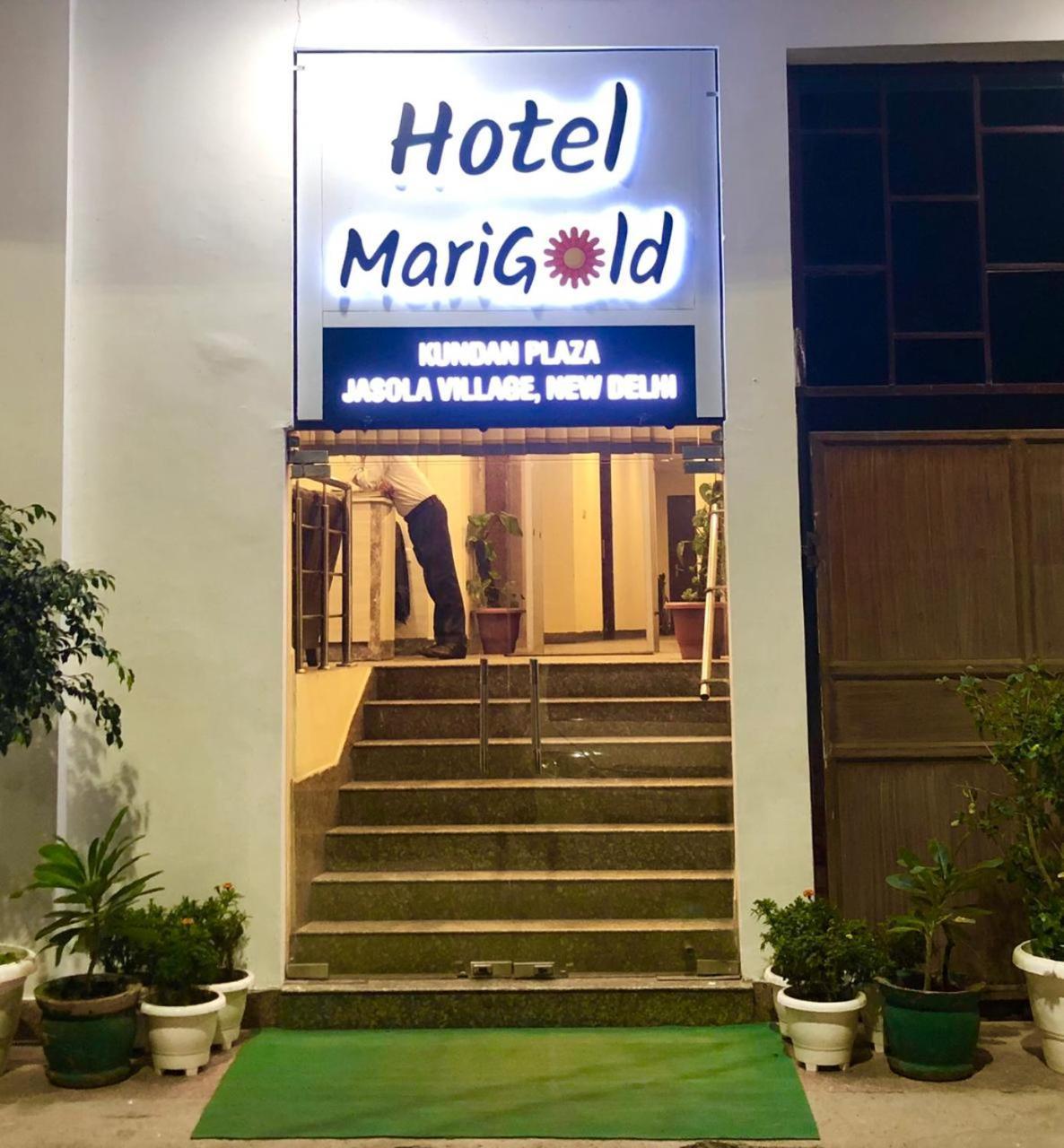 Hotel Marigold Нью-Дели Экстерьер фото